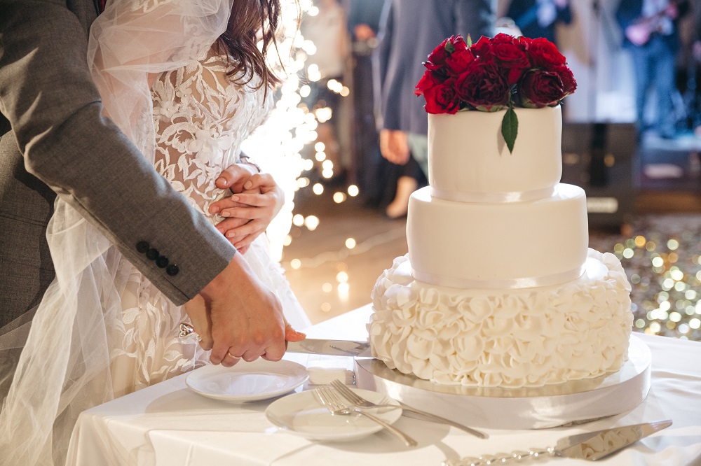 anniversary cake