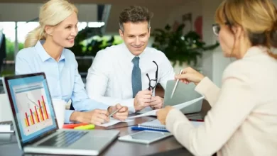 immigration lawyer